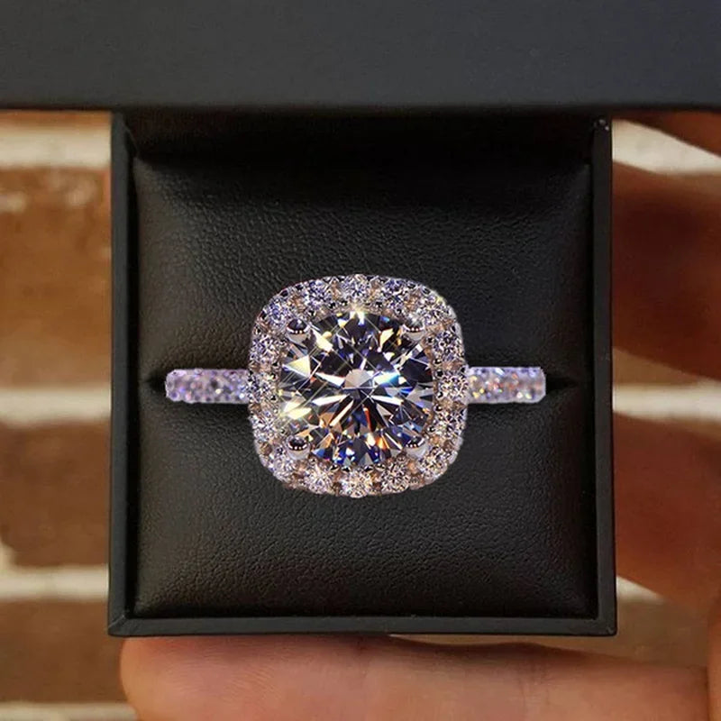 Zinnia Valeriani Ring | White Gold 18k