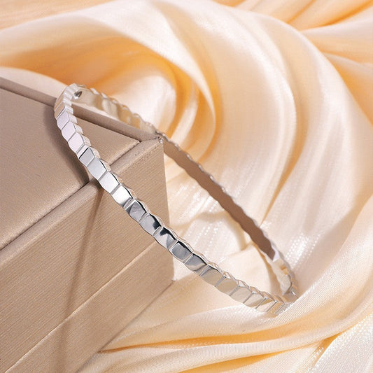 Serelina Vantini Bracelet | White Gold 16k